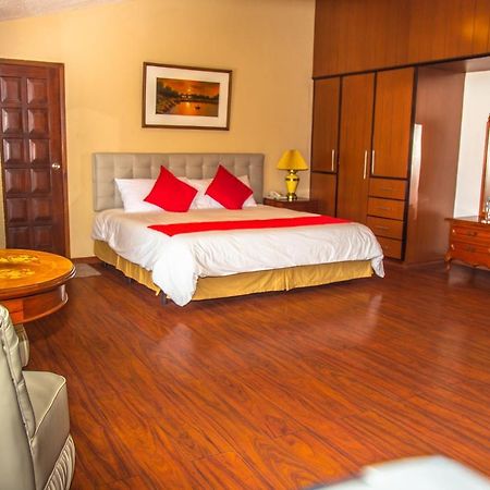 Hotel Chimborazo Internacional Риобамба Экстерьер фото